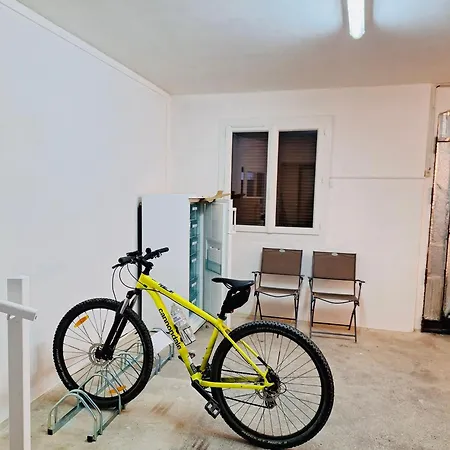 Maison Au Cœur Du Village De - 3 Chambres, 6personnes