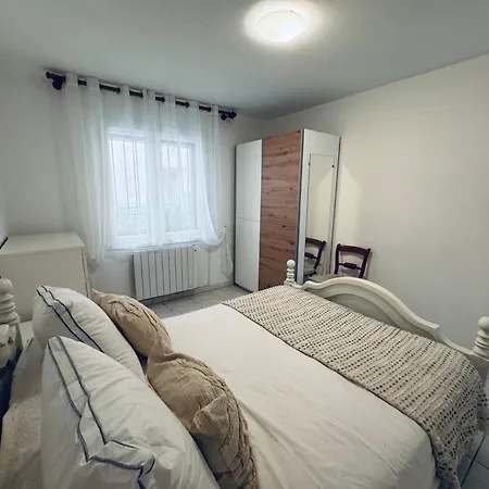 Maison Au Cœur Du Village De - 3 Chambres, 6personnes * Sérignan