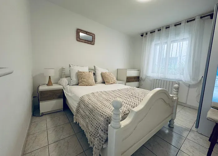 Maison Au Coeur Du Village De - 3 Chambres, 6personnes 펜션 Sérignan