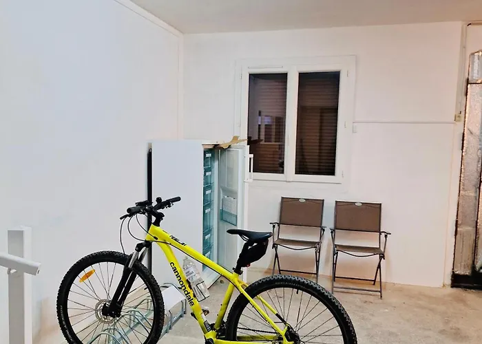Maison Au Coeur Du Village De - 3 Chambres, 6personnes