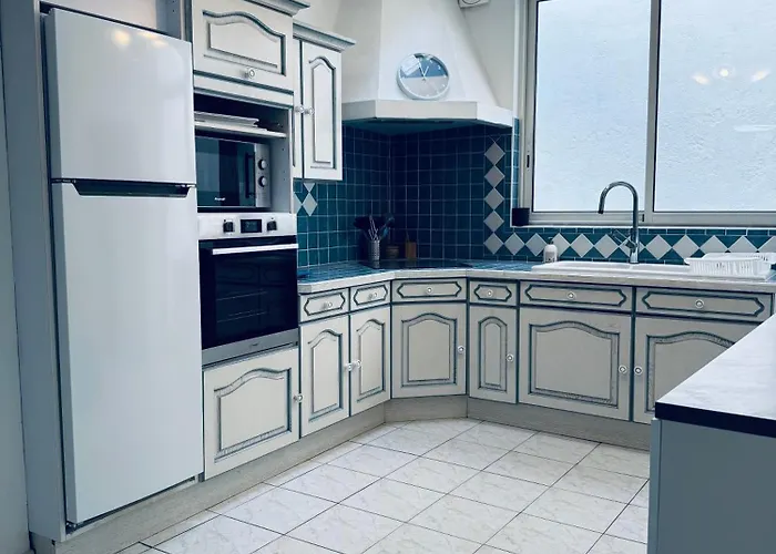 Maison Au Coeur Du Village De - 3 Chambres, 6personnes