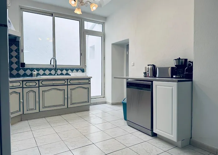 Maison Au Coeur Du Village De - 3 Chambres, 6personnes 펜션