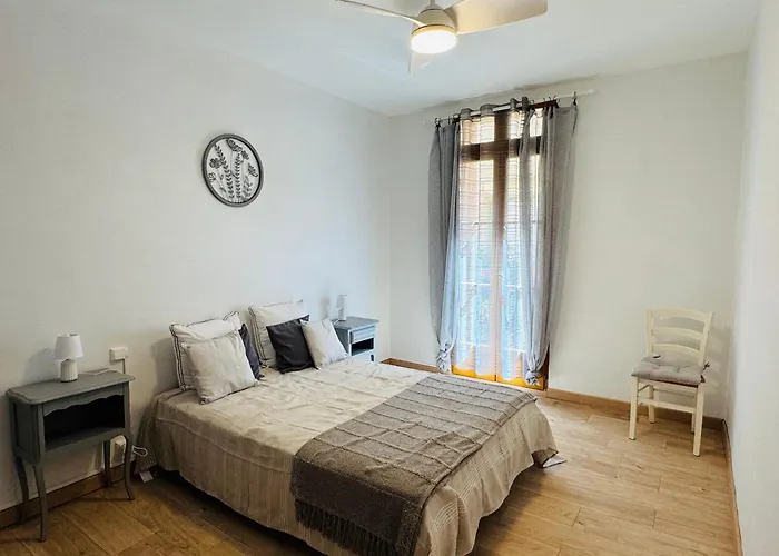 Maison Au Coeur Du Village De - 3 Chambres, 6personnes
